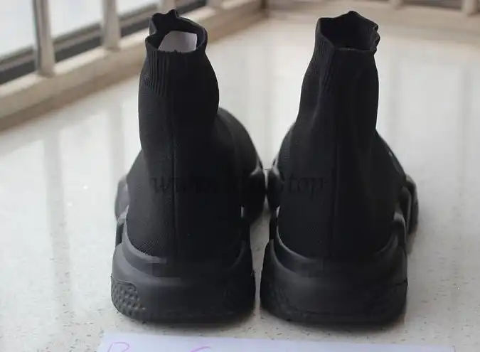 GOD VERSION PARIS SPEED TRAINER Triple black with original materials