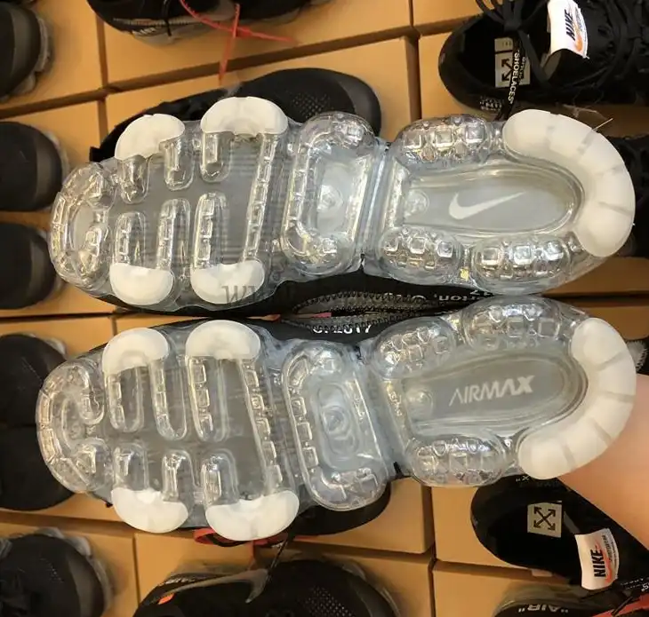 PK God OFF–WHITE x Nike Air VaporMax “Black” ready to ship