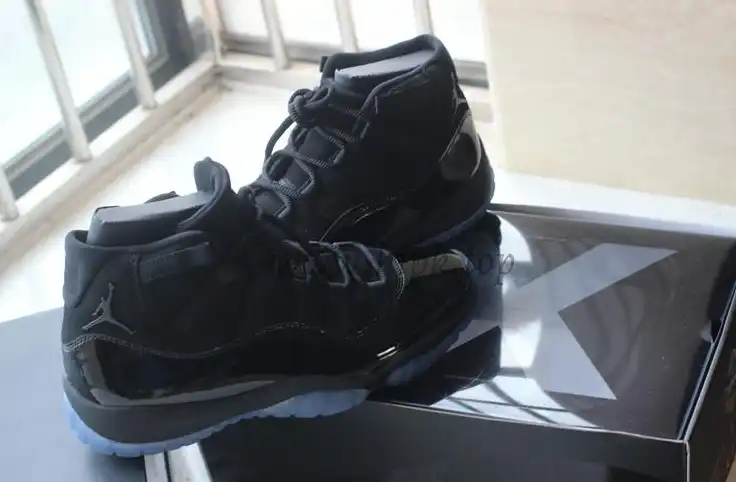 Nike Pairs Air Jordan 11 “Prom Night”