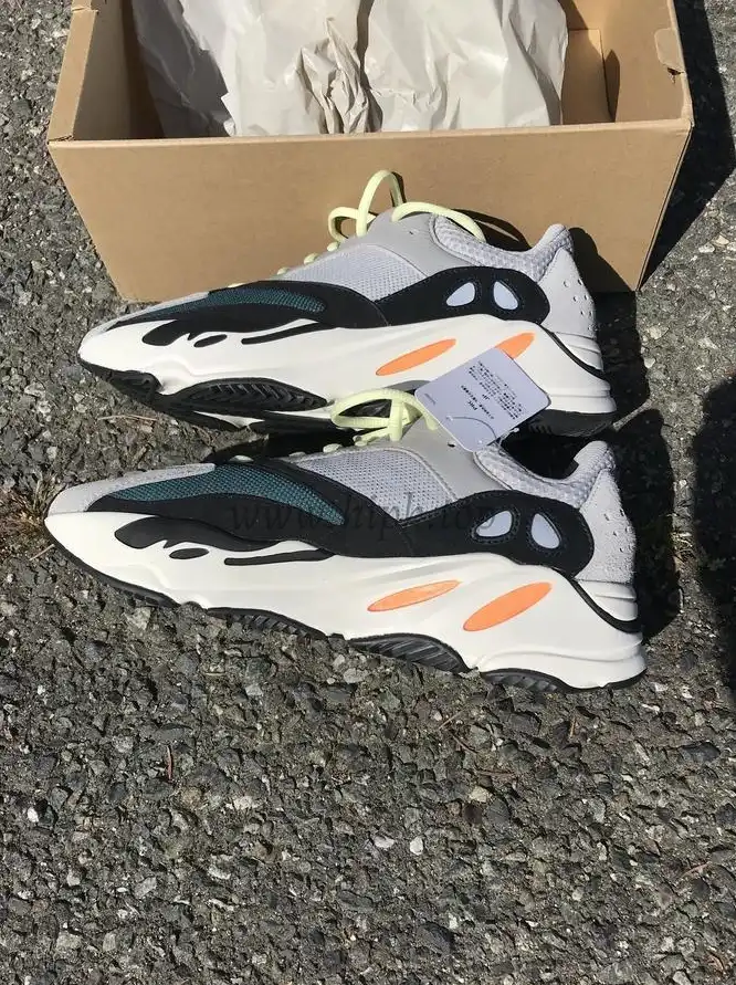 PK GOD YEEZY WAVE RUNNER 700 OG ‘SOLID GREY’ LIMITED REAL MATERIALS