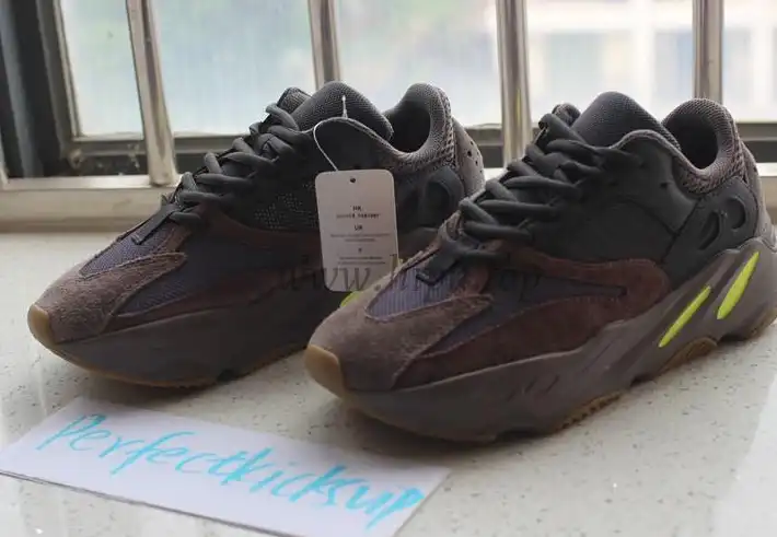 PK GOD YEEZY BOOST 700 MAUVE WITH RETAIL MATERIALS READY