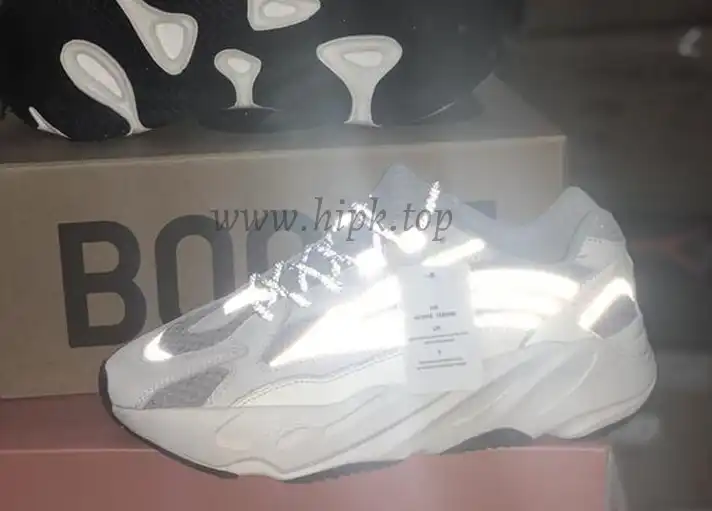 PK God YEEZY BOOST WAVE RUNNER 700 V2 STATIC FULL REFLECTIVE 3M Huayiyi retail version ready to ship