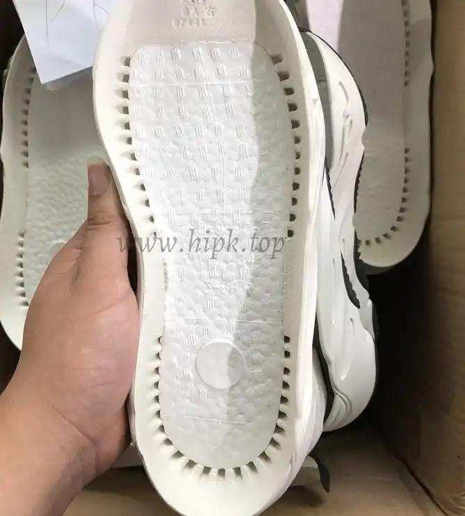 PK God YEEZY BOOST WAVE RUNNER 700 V2 STATIC FULL REFLECTIVE 3M Huayiyi retail version ready to ship