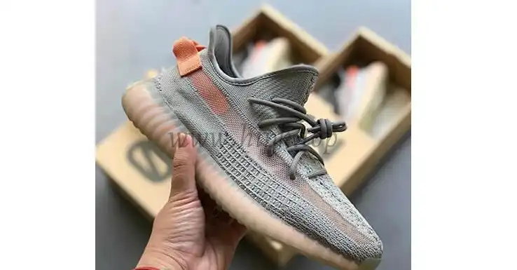 EXCLUSIVE GOD YEEZY 350 V2 TRUE FORM WITH REAL PREMEKNIT FROM HUAYIYI WHICH OFFER PRIMEKNIT TO ADIDAS DIRECTLY READY TO SHIP