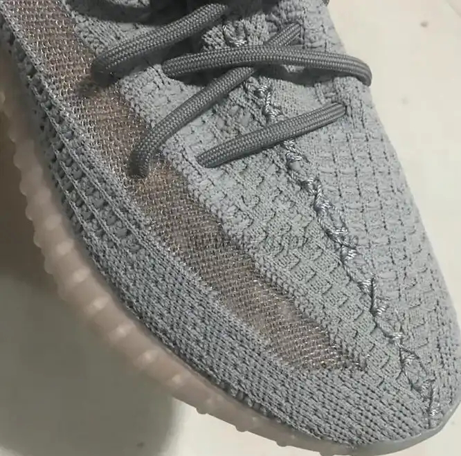 EXCLUSIVE GOD YEEZY 350 V2 TRUE FORM WITH REAL PREMEKNIT FROM HUAYIYI WHICH OFFER PRIMEKNIT TO ADIDAS DIRECTLY READY TO SHIP