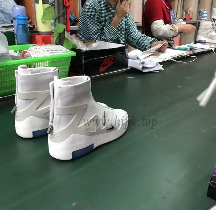 EXCLUSIVE RETAIL PK GOD NIKE AIR FEAR OF GOD 1 LIGHT BONE BLACK AR4237-002 READY TO SHIP