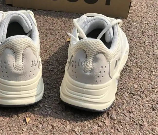 PK GOD Yeezy 700 Boost “ANALOG”retail materials ready to ship