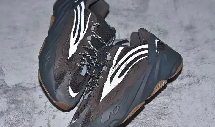 PK GOD Yeezy 700 Boost “Geode ”retail materials ready to ship