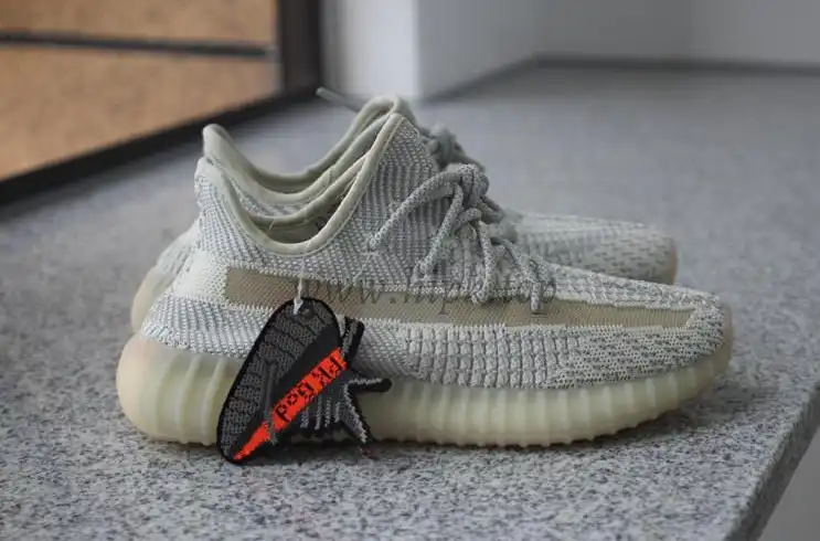 EXCLUSIVE PK GOD YEEZY 350 V2 Lundmark WITH REAL PREMEKNIT FROM HUAYIYI WHICH OFFER PRIMEKNIT TO ADIDAS DIRECTLY READY TO SHIP