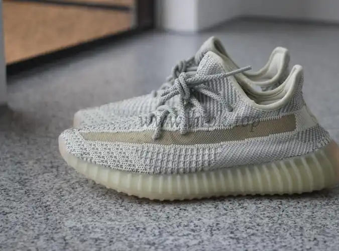 EXCLUSIVE PK GOD YEEZY 350 V2 Lundmark WITH REAL PREMEKNIT FROM HUAYIYI WHICH OFFER PRIMEKNIT TO ADIDAS DIRECTLY READY TO SHIP