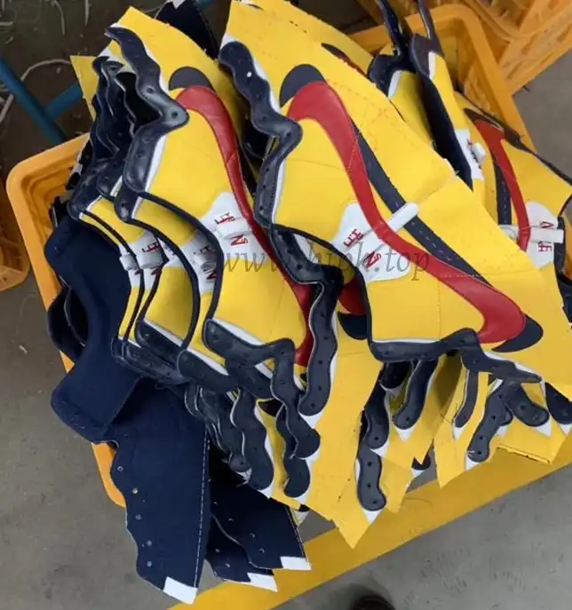 PK God exclusive Nike Sacai Blazer Hi Snow Beach MID yellow with real materails ready to ship