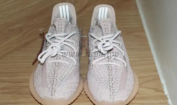 EXCLUSIVE PK GOD YEEZY 350 V2 SYNTH 3M reflective WITH REAL PREMEKNIT FROM HUAYIYI WHICH OFFER PRIMEKNIT TO ADIDAS DIRECTLY READY TO SHIP