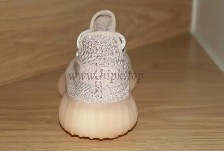 EXCLUSIVE PK GOD YEEZY 350 V2 SYNTH 3M reflective WITH REAL PREMEKNIT FROM HUAYIYI WHICH OFFER PRIMEKNIT TO ADIDAS DIRECTLY READY TO SHIP