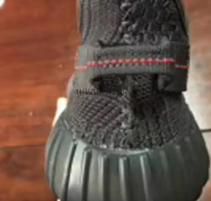 Exclusive GOD YEEZY 350 V2 Black WITH REAL PREMEKNIT FROM HUAYIYI WHICH OFFER PRIMEKNIT TO ADIDAS DIRECTLY READY TO SHIP