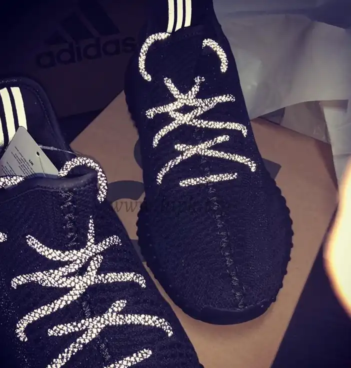 Exclusive GOD YEEZY 350 V2 Black WITH REAL PREMEKNIT FROM HUAYIYI WHICH OFFER PRIMEKNIT TO ADIDAS DIRECTLY READY TO SHIP