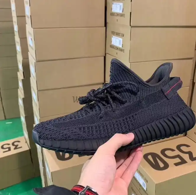 Exclusive GOD YEEZY 350 V2 Black WITH REAL PREMEKNIT FROM HUAYIYI WHICH OFFER PRIMEKNIT TO ADIDAS DIRECTLY READY TO SHIP