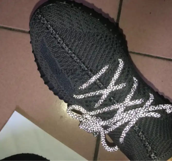 Exclusive GOD YEEZY 350 V2 Black WITH REAL PREMEKNIT FROM HUAYIYI WHICH OFFER PRIMEKNIT TO ADIDAS DIRECTLY READY TO SHIP