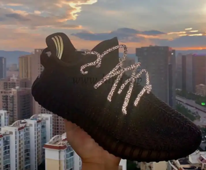 Exclusive GOD YEEZY 350 V2 Black WITH REAL PREMEKNIT FROM HUAYIYI WHICH OFFER PRIMEKNIT TO ADIDAS DIRECTLY READY TO SHIP