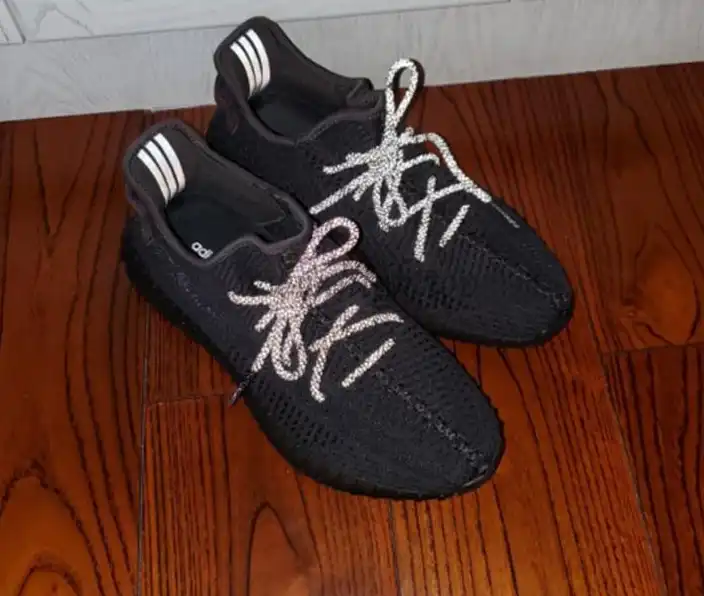 Exclusive GOD YEEZY 350 V2 Black WITH REAL PREMEKNIT FROM HUAYIYI WHICH OFFER PRIMEKNIT TO ADIDAS DIRECTLY READY TO SHIP