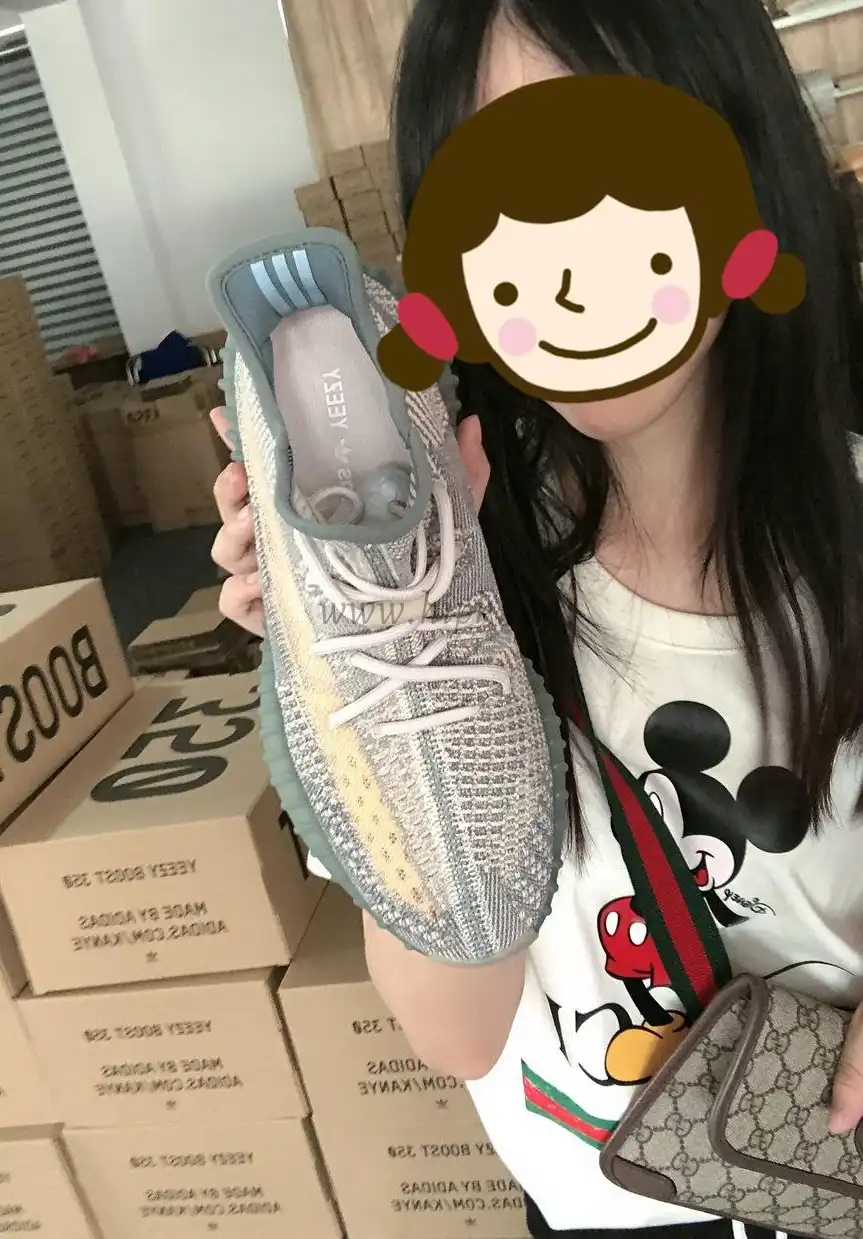 EXCLUSIVE PK GOD YEEZY 350 V2 IsrafilWITH REAL PREMEKNIT FROM HUAYIYI WHICH OFFER PRIMEKNIT TO ADIDAS DIRECTLY READY to ship