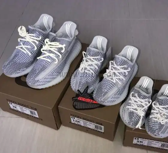 PK GOD YEEZY 350 V2 Oreo WITH REAL PREMEKNIT FROM HUAYIYI WHICH OFFER PRIMEKNIT TO ADIDAS DIRECTLY