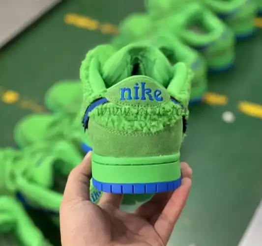 Pk God Sb dunk green lobster retail materials ready to ship