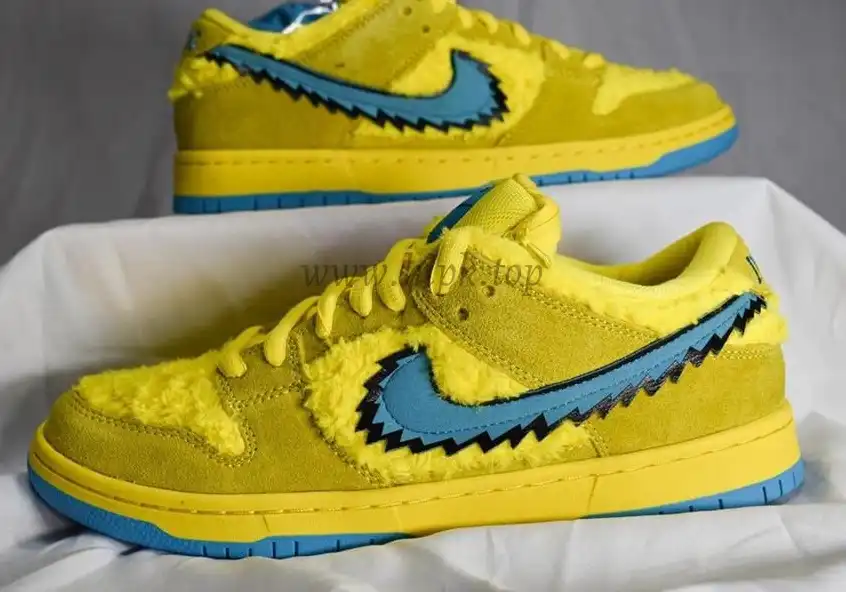 PKGOD exclusive Grateful Dead X SB dunk low pro Opti Yellow ready to ship