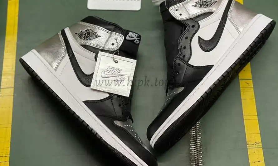 Pk god air Jordan 1 OG retro silver toe retail materials ready on March 10th