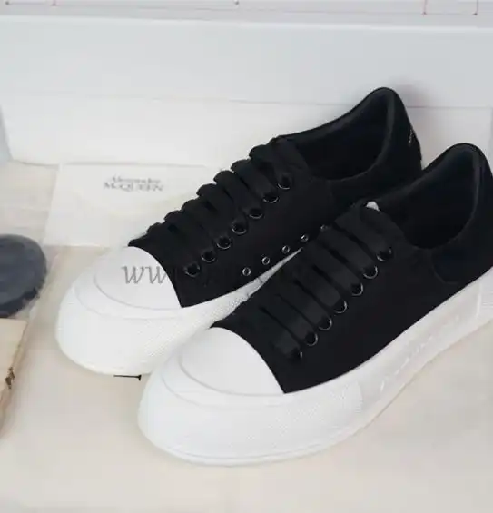 PK GOD Alxnder MC McQueen White smooth calf leather toe black leather heelbest version ready to ship