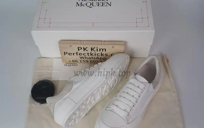 PK GOD ALXNDER MC MCQUEEN PARIS lowWhiteSUEDE HEEL BEST VERSION READY TO SHIP