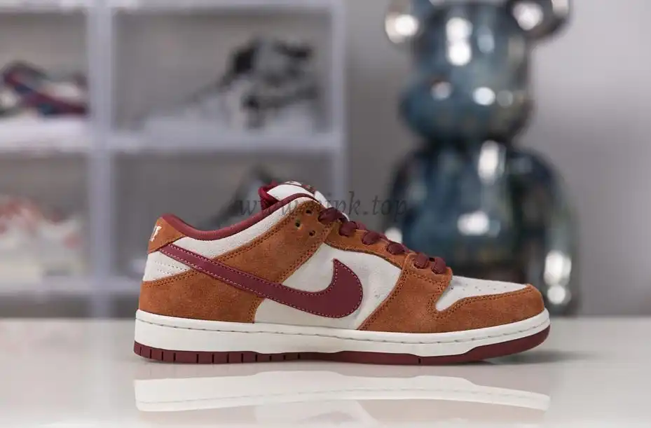 PK God Nike SB dunk Low Russet Cedar retail materials ready to ship