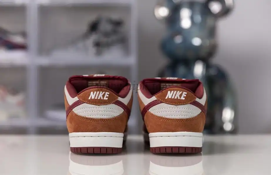 PK God Nike SB dunk Low Russet Cedar retail materials ready to ship