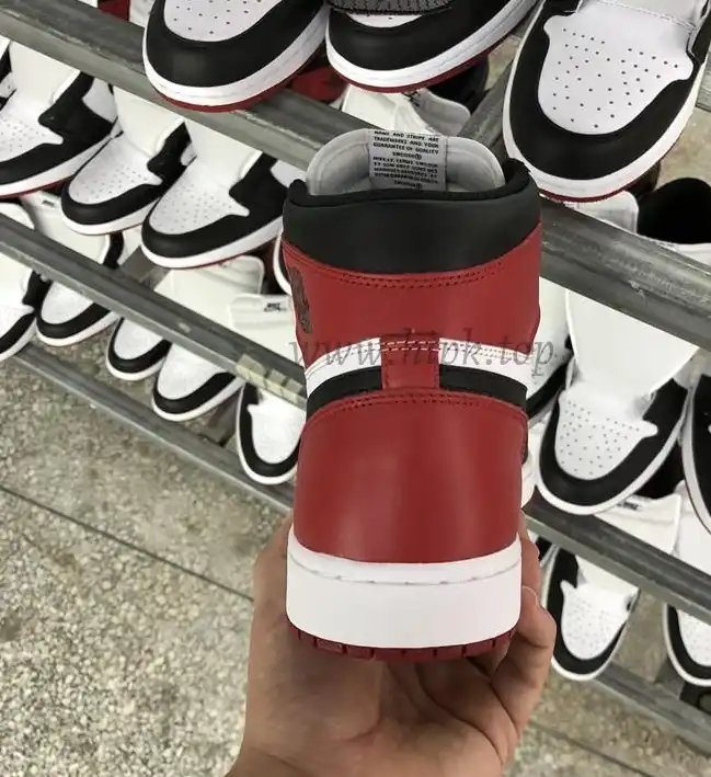 AIR JORDAN 1 OG RETRO HIGH BLACK TOE BEST VERSION