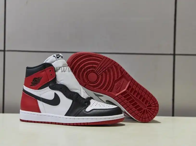 AIR JORDAN 1 OG RETRO HIGH BLACK TOE BEST VERSION