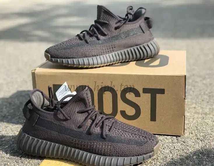 EXCLUSIVE PK GOD YEEZY 350 V2 CINDER3M WITH REAL PREMEKNIT FROM HUAYIYI WHICH OFFER PRIMEKNIT TO ADIDAS DIRECTLY READY to ship