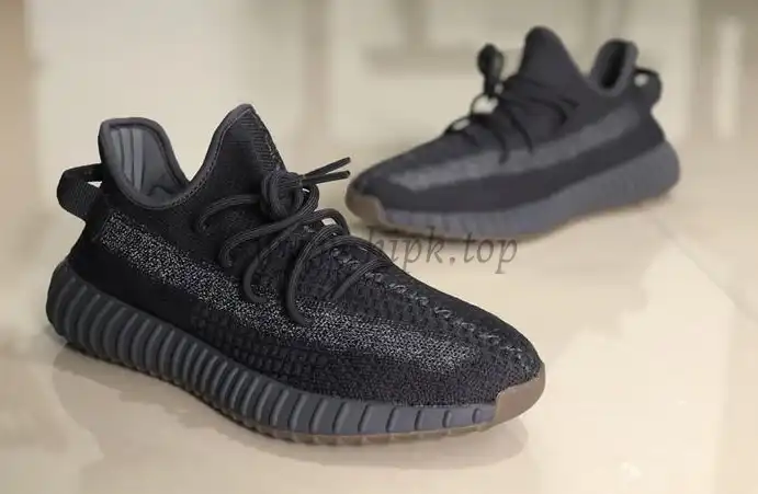 EXCLUSIVE PK GOD YEEZY 350 V2 CINDERWITH REAL PREMEKNIT FROM HUAYIYI WHICH OFFER PRIMEKNIT TO ADIDAS DIRECTLY READY to ship