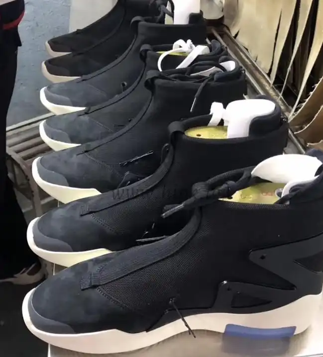 EXCLUSIVE RETAIL PK GOD NIKE AIR FEAR OF GOD 1 LIGHT BLACK BLACK AAR4237-001READY TO SHIP