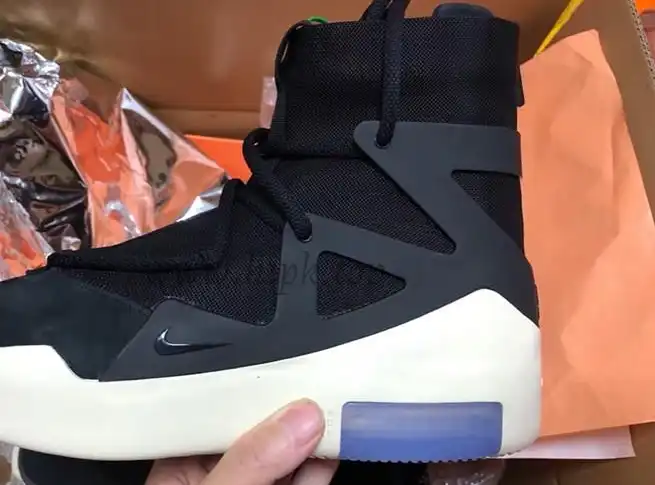 EXCLUSIVE RETAIL PK GOD NIKE AIR FEAR OF GOD 1 LIGHT BLACK BLACK AAR4237-001READY TO SHIP