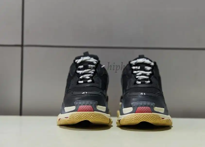 God Paris Triple S Trainer Bred