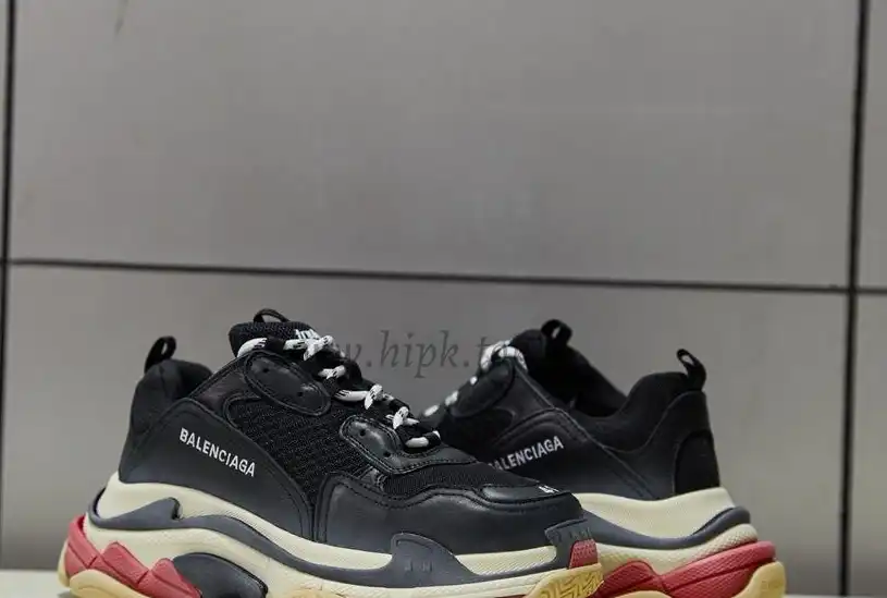 God Paris Triple S Trainer Bred