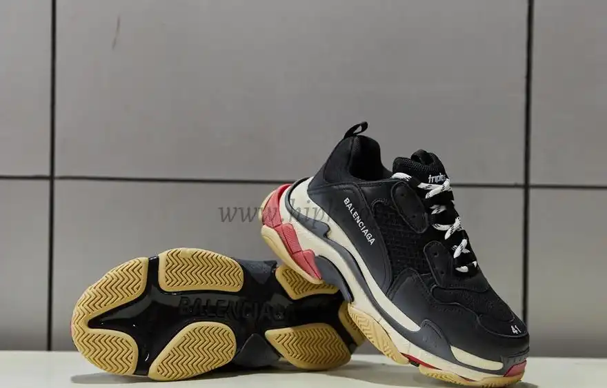 God Paris Triple S Trainer Bred