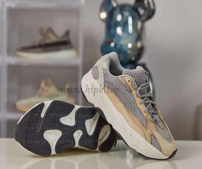 PK GOD ADIDAS YEEZY BOOST 700 V2 CREAM RETAIL MATERIALS READY TO SHIP