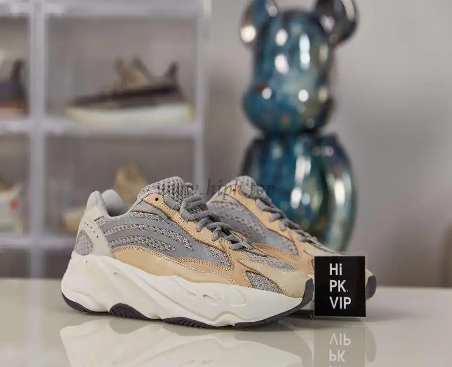 PK GOD ADIDAS YEEZY BOOST 700 V2 CREAM RETAIL MATERIALS READY TO SHIP