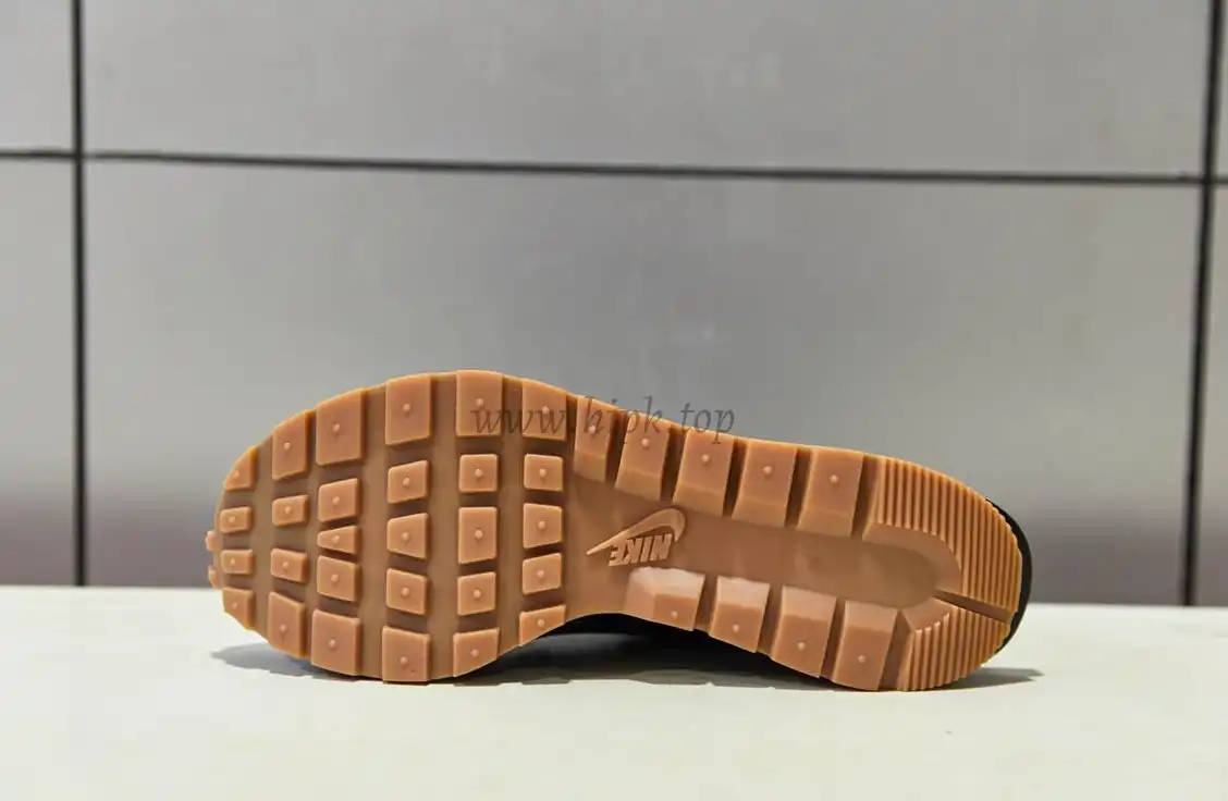 PK GOD NIKE VAPORWAFFLESACAI BLACK GUM RETAIL MATEARIALS READY TO SHIP