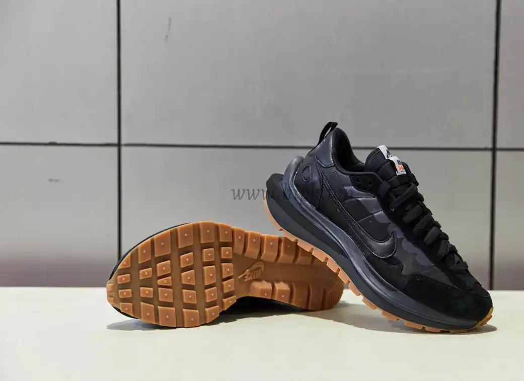 PK GOD NIKE VAPORWAFFLESACAI BLACK GUM RETAIL MATEARIALS READY TO SHIP