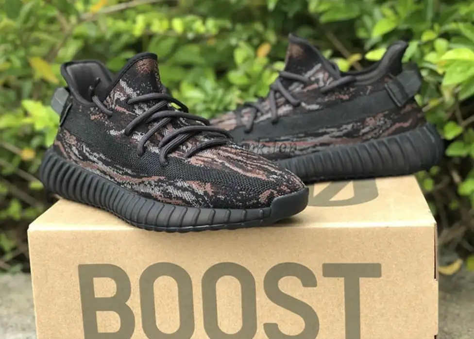 PK GOD adidas Yeezy Boost 350 V2 “MX Rock”Retail materials ready to ship