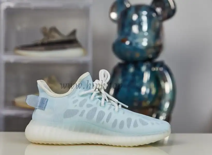 PK God adidas Yeezy Boost 350 V2 Mono Ice Retail materials ready to ship