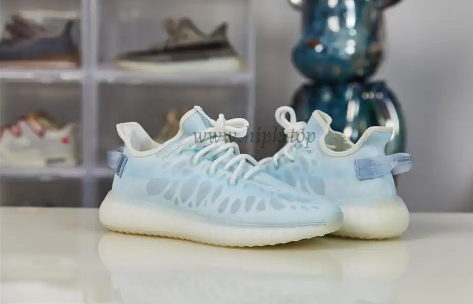 PK God adidas Yeezy Boost 350 V2 Mono Ice Retail materials ready to ship