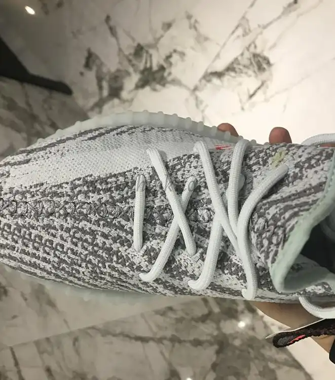 PK God Yeezy 350 V2 blue tint WITH REAL PREMEKNIT FROM HUAYIYI WHICH OFFER PRIMEKNIT TO ADIDAS DIRECTLY