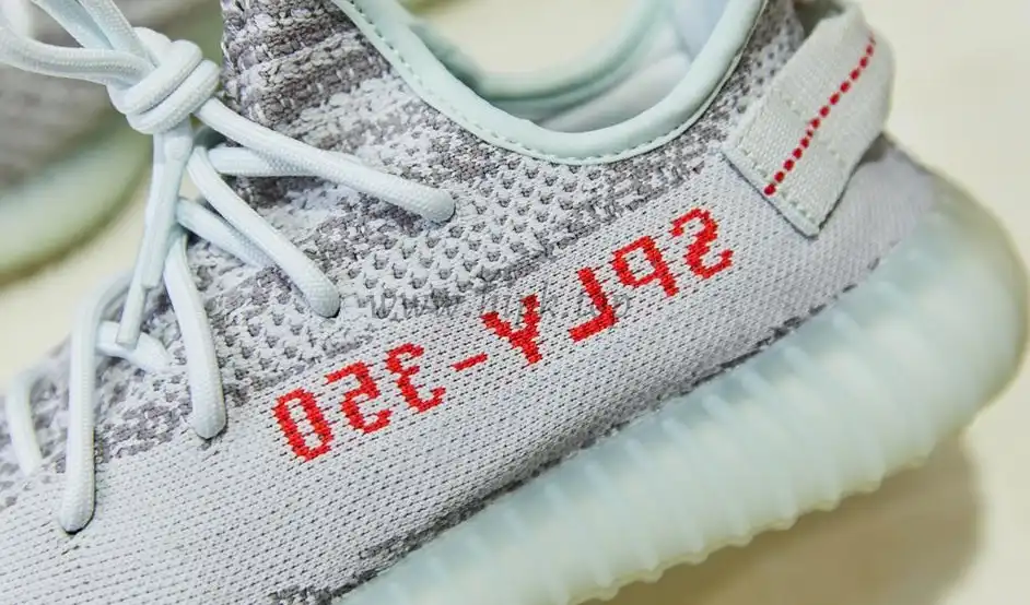 PK God Yeezy 350 V2 blue tint WITH REAL PREMEKNIT FROM HUAYIYI WHICH OFFER PRIMEKNIT TO ADIDAS DIRECTLY